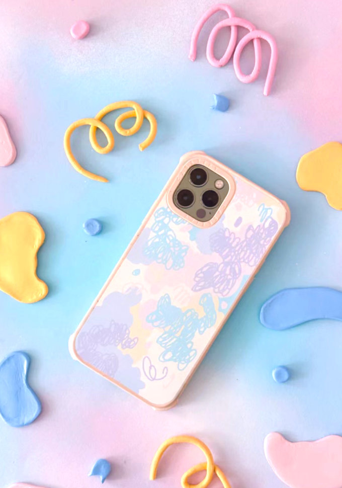 夢幻粉紅漸變手機殼！CASETiFY X 英國藝術家 Sebastian Sochan 聯乘系列以夕陽、天空及鮮花作靈感推出Pastel色手機殼（附購買連結）
