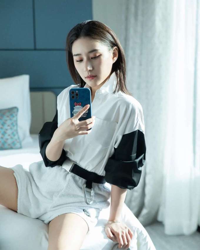 乾皮、敏感肌必學！「最美千金」何超蓮日常美白抗老護膚貼士＋鎮靜減淡細紋好物推介（附網購連結）
