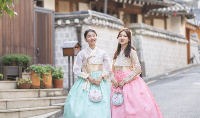 首爾韓服租借推薦2024｜8大人氣韓服體驗！韓服男/西花韓服/Hellohanbok租借推介